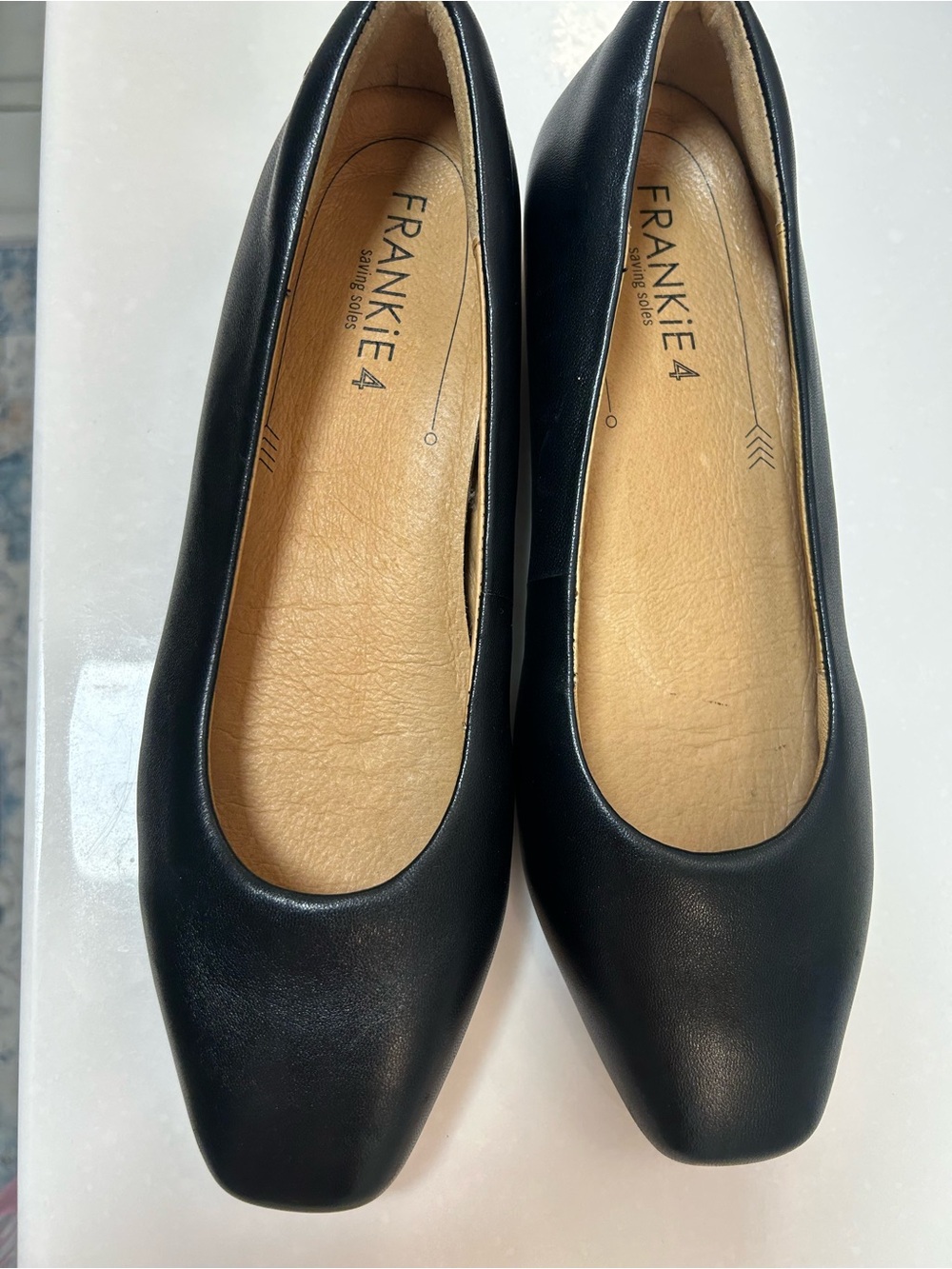 FRANKIE4 Saving Soles black leather square toe ballet flats. Size 10. EUC